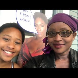 Meet your Posher, April